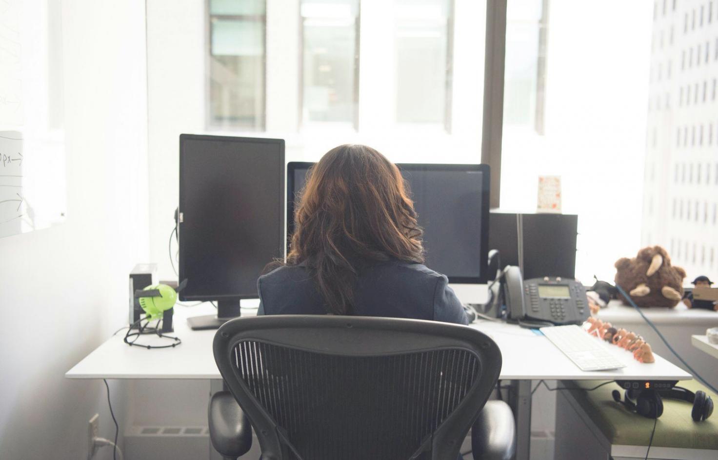 Accent reduction workshop participants practicing pronunciation